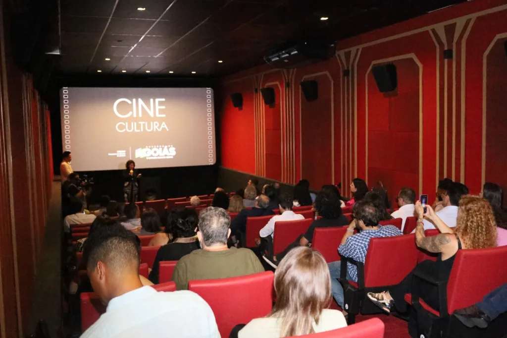 Confira o que abre e fecha nos feriados do aniversário de Goiânia e Dia do Servidor Público - Cine Cultura