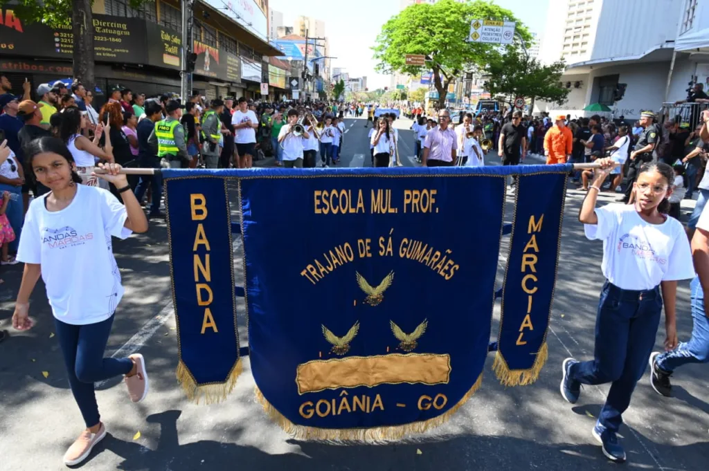Goiânia celebra 92 anos com Desfile Cívico-Militar e Folia de Reis na Avenida 24 de Outubro