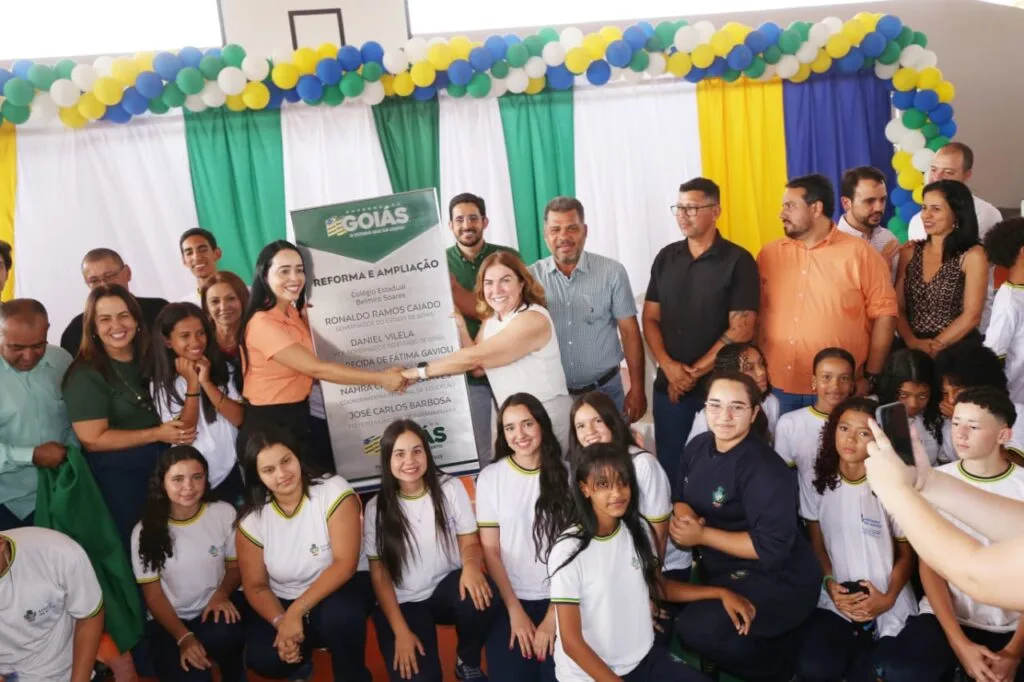 Inauguração da reforma do Colégio Estadual Belmiro Soares