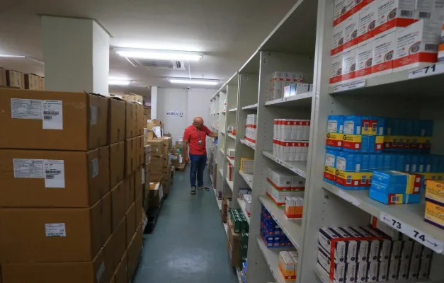 Goiás moderniza sistema de alto custo com notificações via WhatsApp