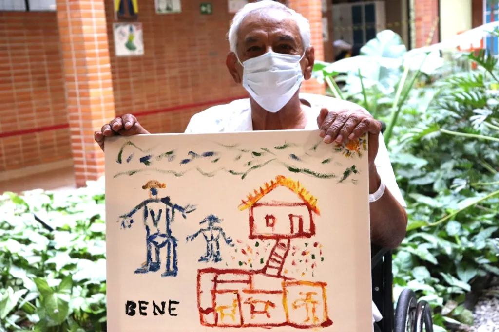 HGG implanta serviço de geriatria