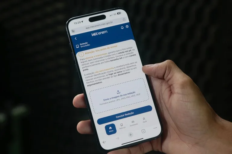 MEC Lança App Gratuito com IA para Preparação ao Enem