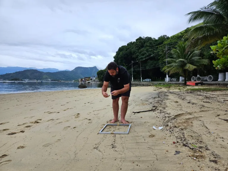 Contaminação de microplásticos nas praias
