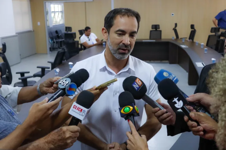 Senador Canedo lança maior concurso público da história do município, com 1.505 vagas e salários de até R$ 9.929,68