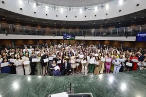 Sessão Solene em Homenagem ao Dia do Professor - Alego