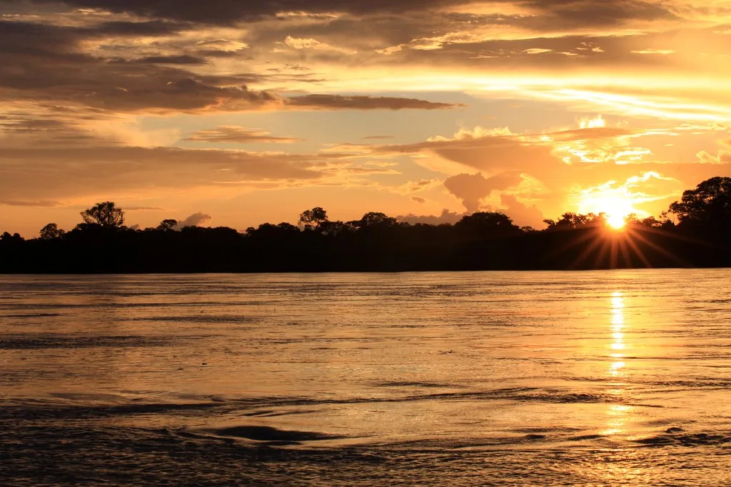 Por do sol no Rio Araguaia