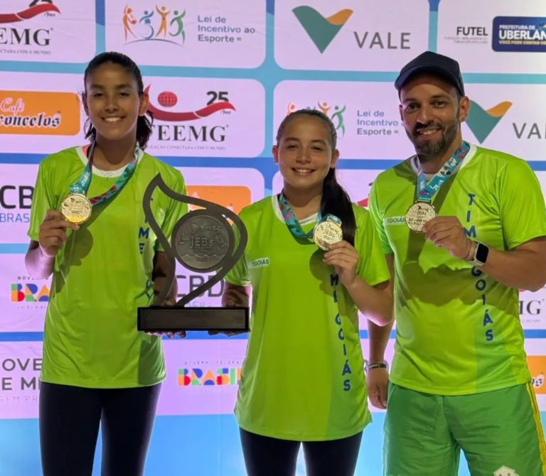 Time Goiás conquista medalhas no vôlei de praia