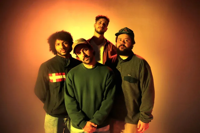 Banda Zimbra apresenta turnê “Tudo Se Refaz” no Martim Cererê