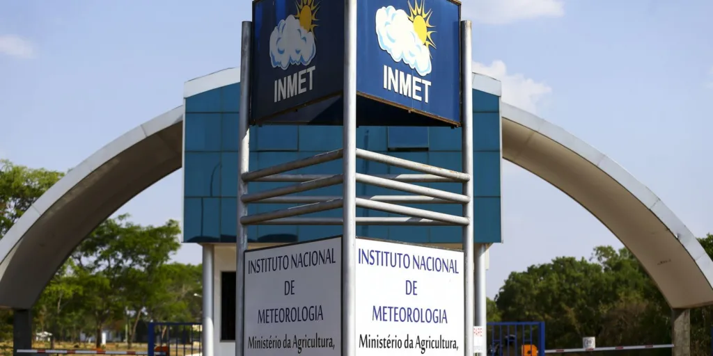 Após tornado, massa fria deve derrubar temperaturas no Paraná