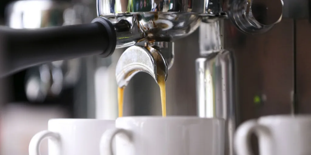 Estudo diz que beber café reduz risco de arritmia cardíaca