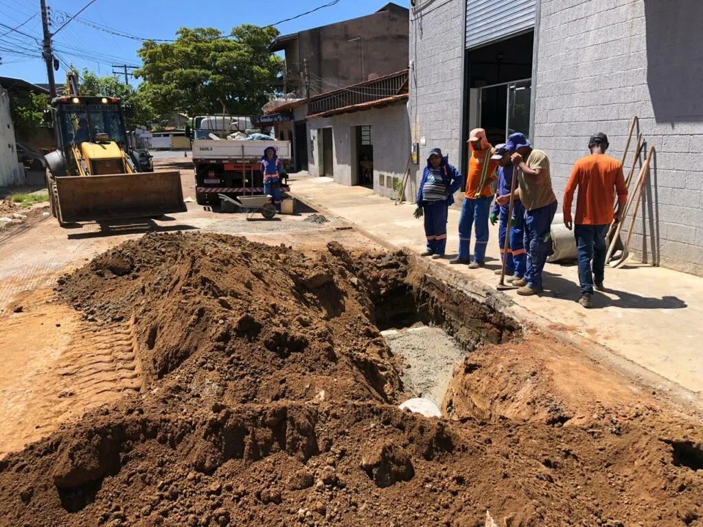 Prefeitura de Goiânia amplia rede de drenagem na Vila São Francisco