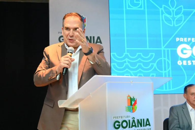 Prefeito Sandro Mabel recebe selo da Caixa Econômica por gestão sustentável