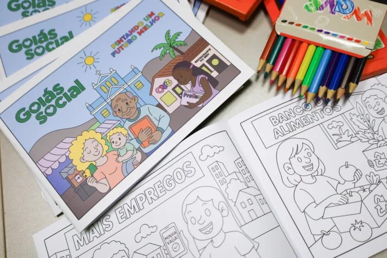 Cultura repassa 15 mil livros de colorir à OVG