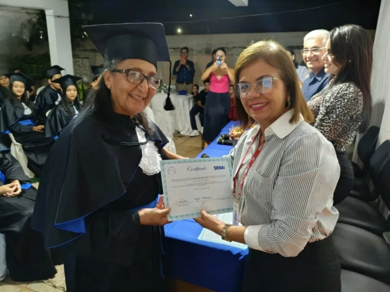 Prefeitura de Goiânia qualifica em curso de Operação de Computador moradores atendidos pelo Creas Noroeste