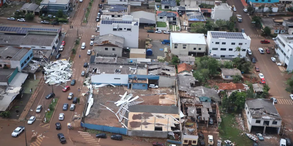 Tornado no Paraná aumenta pressão por decisões concretas na COP30