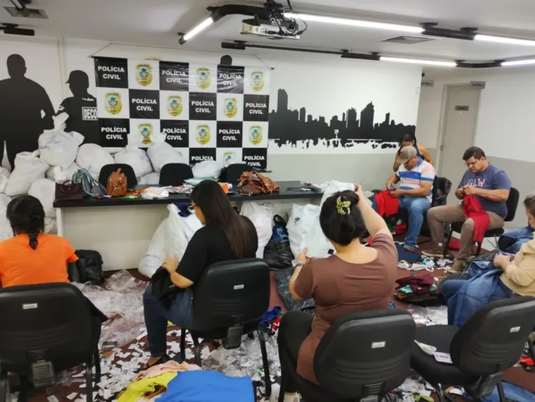 Ação integrada destina roupas apreendidas a famílias carentes