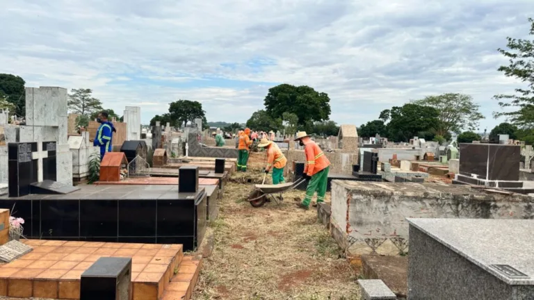 Prefeitura de Goiânia amplia ações de zeladoria em cemitérios municipais