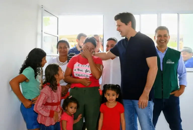 Daniel Vilela entrega casas a custo zero em Rubiataba e garante "o melhor Natal" para famílias