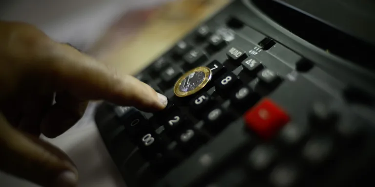 Governo Central registra déficit de R$ 20,2 bilhões em novembro