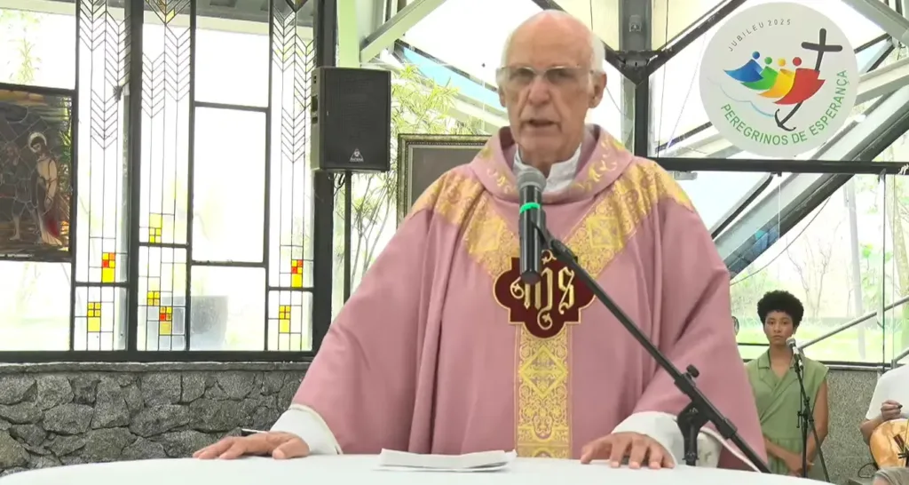 Dom Odilo determina pausa de Padre Júlio Lancellotti nas transmissões e redes sociais