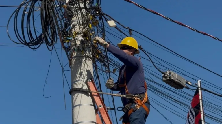 Goiânia Lança Canal de Denúncia e Programa para Retirada de Fios Irregulares