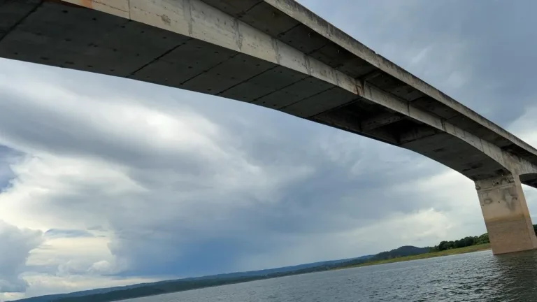 Goinfra publica edital para recuperação de ponte na divisa com MG
