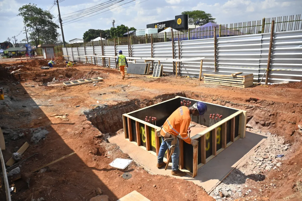 Goinfra investe mais de R$ 30 milhões em passarelas para pedestres