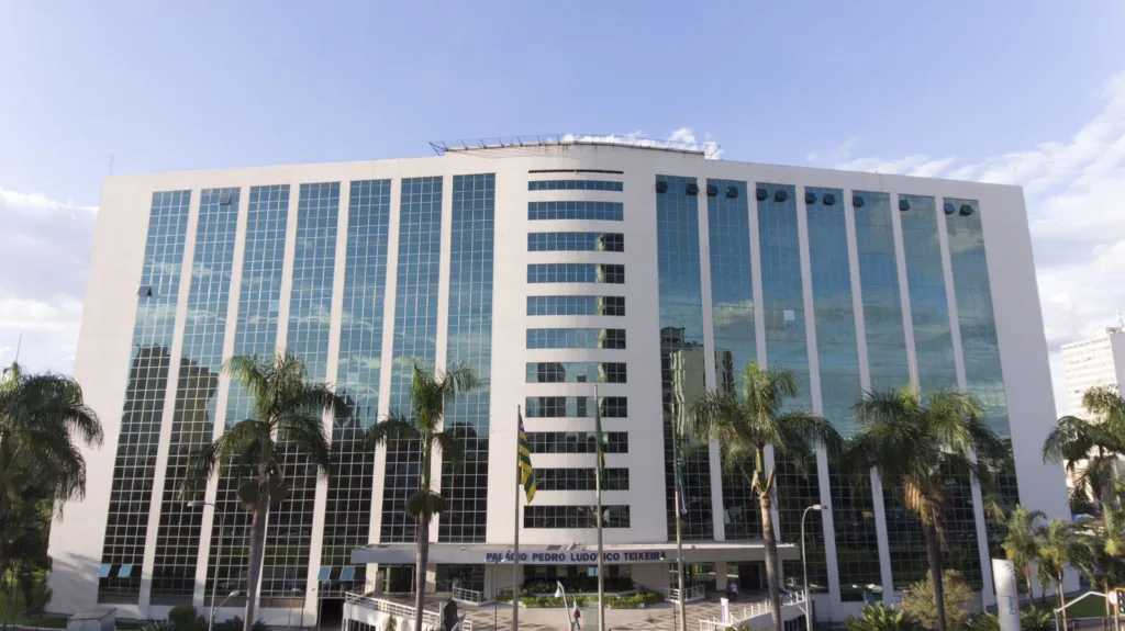 Goiás lança programa de renegociação de dívidas de ICMS, IPVA e ITCD com descontos de até 99%