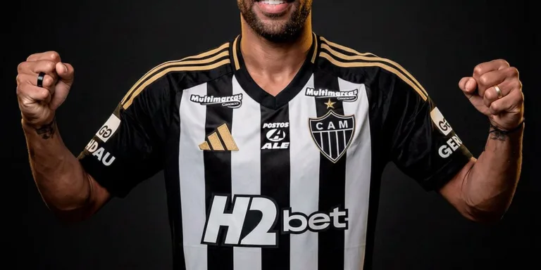 Atlético-MG anuncia o lateral-esquerdo Renan Lodi