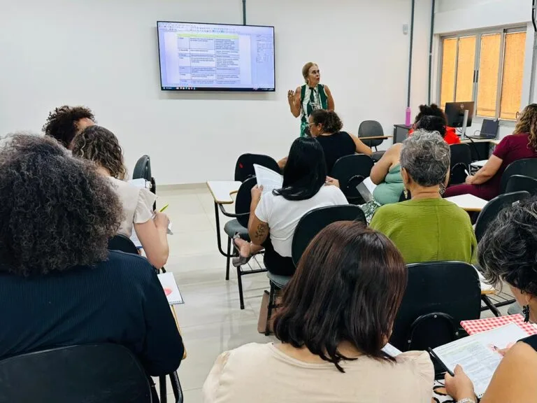 Saúde capacita em auricoloterapia para ampliar atendimentos via SUS