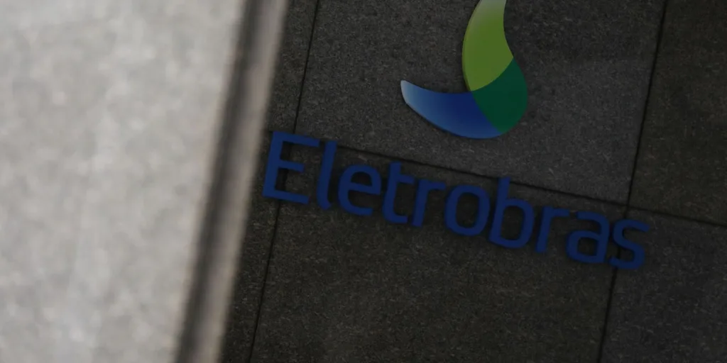 Senado aprova proposta de realocação de trabalhadores da Eletrobras