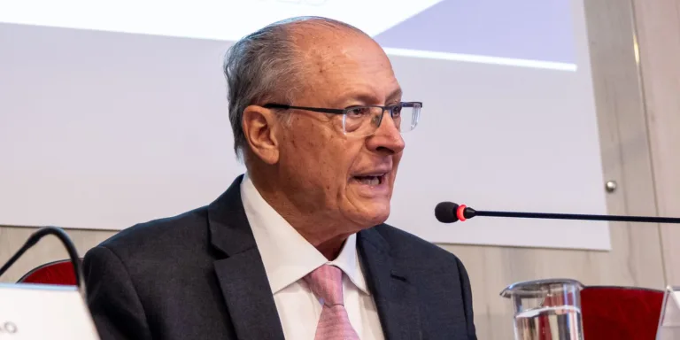 Brasil mantém otimismo com acordo Mercosul–UE, diz Alckmin