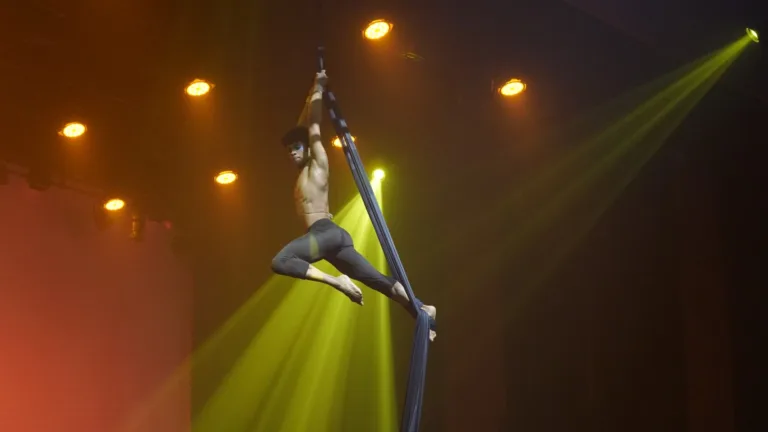 Basileu França abre mais de mil vagas para formação artística