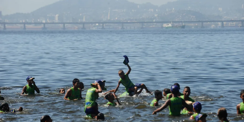 Bombeiros do RJ abrem 5 mil vagas para o Projeto Botinho 2026