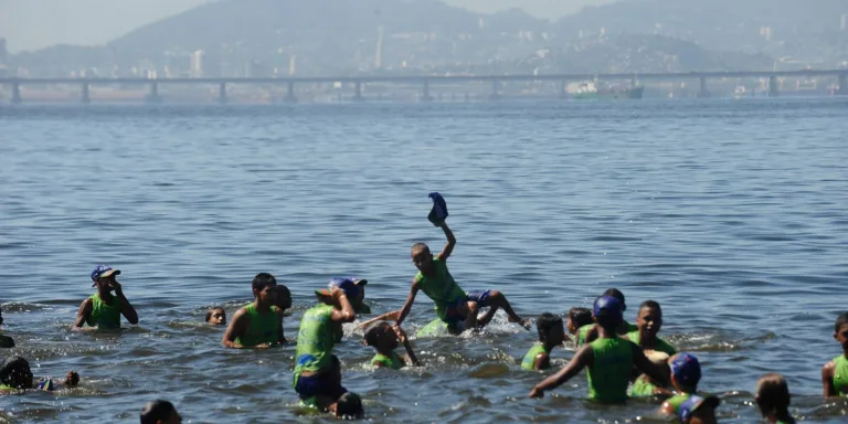 Bombeiros do RJ abrem 5 mil vagas para o Projeto Botinho 2026