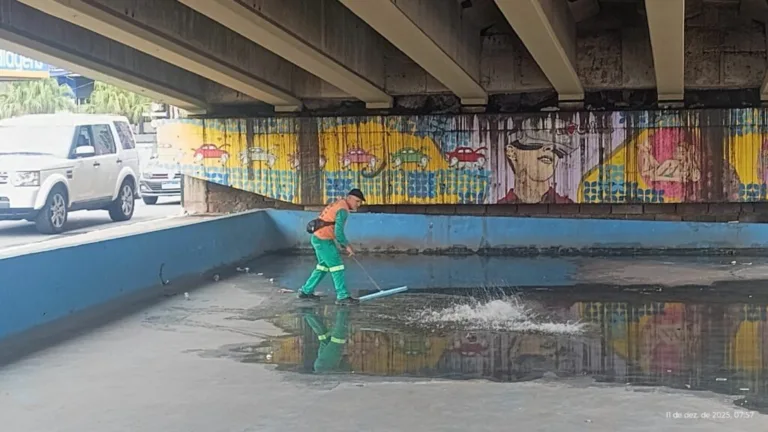 Comurg realiza manutenção de fontes, espelhos d’água e drenagem na capital