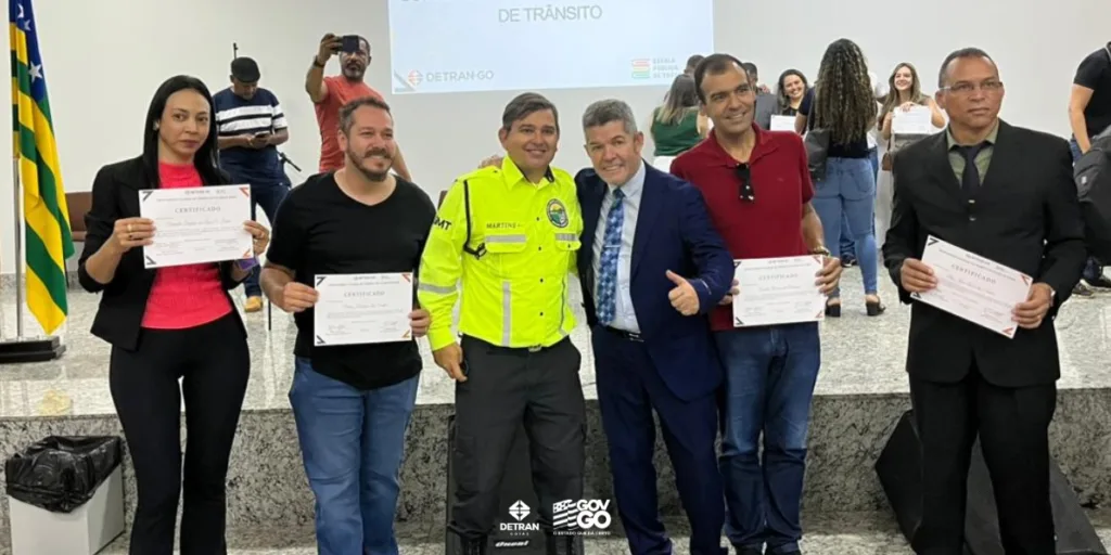 Detran forma novos examinadores