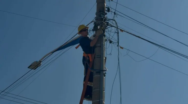 Operação Cidade Segura remove mais de 21 toneladas de fios soltos em Goiânia