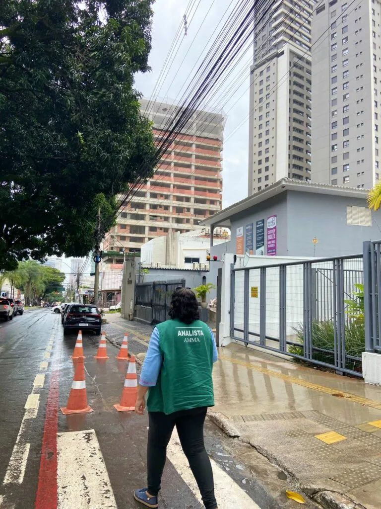 Equipes da Prefeitura de Goiânia vistoriam trechos por onde passarão blocos no pré-carnaval