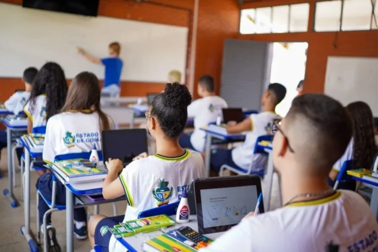 Goiás conecta todas as escolas públicas estaduais à Internet
