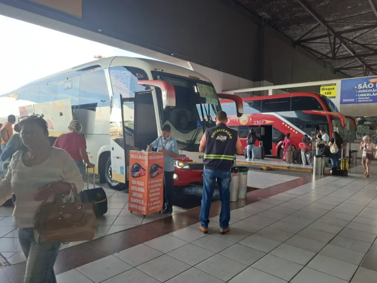 AGR faz alerta contra uso de transporte clandestino