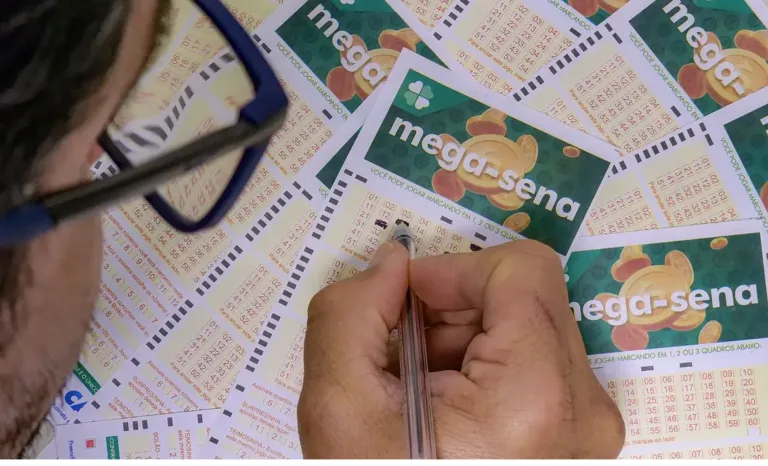 Apostador de Goiânia Acerta a Quina na Mega-Sena e Leva Mais de R$ 27 Mil