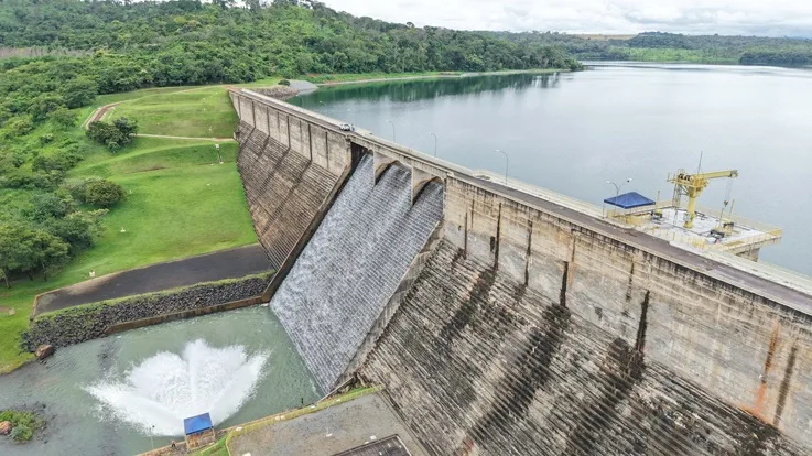 Barragem do Reservatório João Leite volta a verter