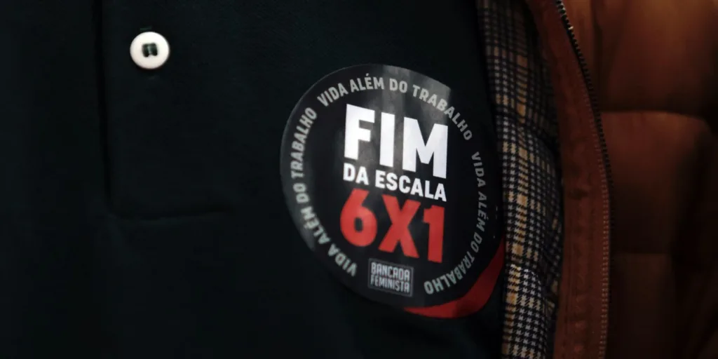 Pesquisa diz que 73% dos brasileiros apoiam fim da escala 6x1