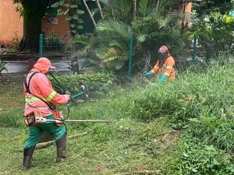 Comurg mantém força-tarefa de poda de gramado nesta quarta-feira