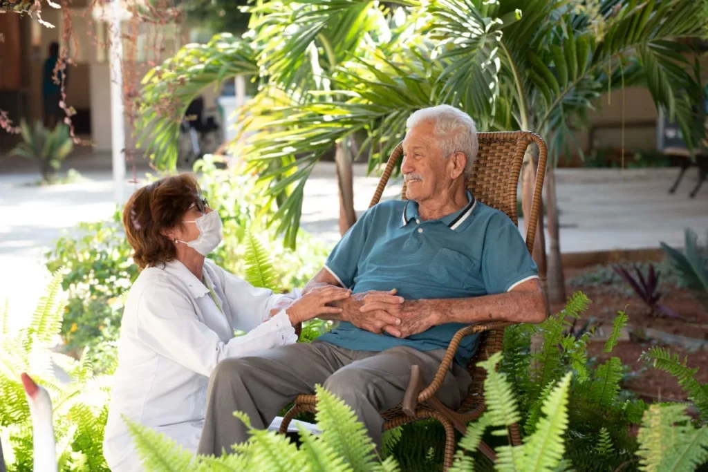 Policlínica de Formosa alerta para cuidados com a saúde do idoso