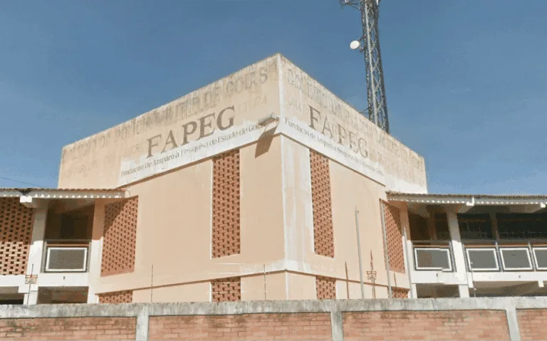 Fahada do prédio da FAPEG