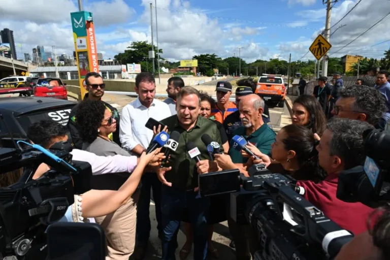 Mabel entrega sistema de monitoramento com cancelas automáticas no Complexo Jamel Cecílio