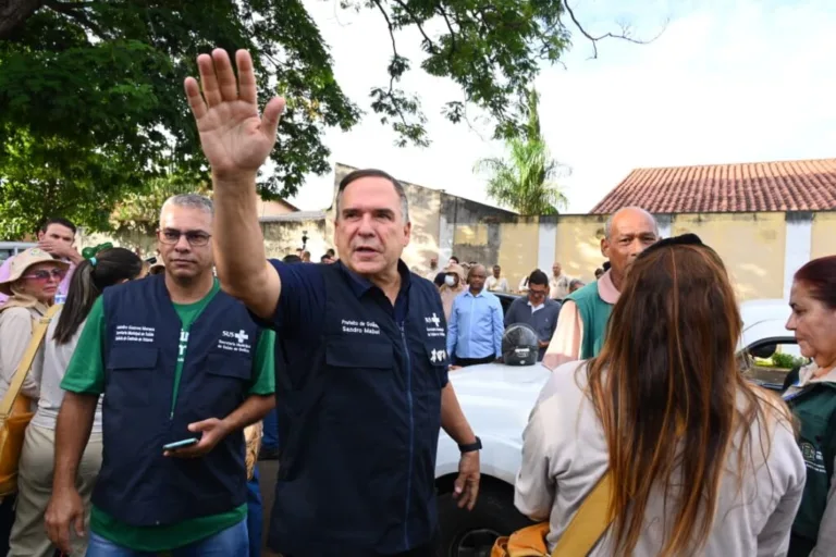 “Vamos vistoriar 2,5 milhões de casas neste ano”, diz Mabel sobre combate à dengue