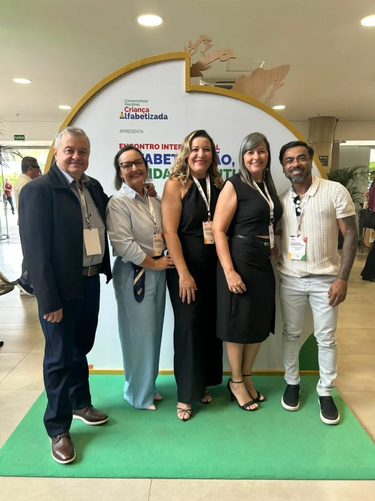 Secretaria de Educação de Goiânia participa de Encontro Internacional de Alfabetização em Brasília